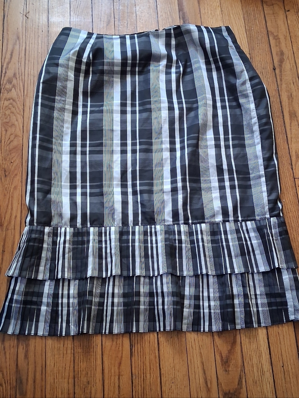 Ashley Stewart -  Women's Black/White/Gray Plaid, Pleated Dress Skirt. Size 14W